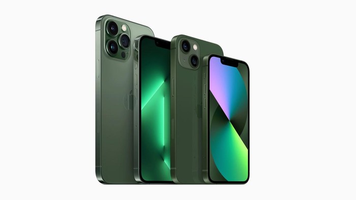  iPhone 13 warna hijau serta iPhone 13 Pro Alphine Green 