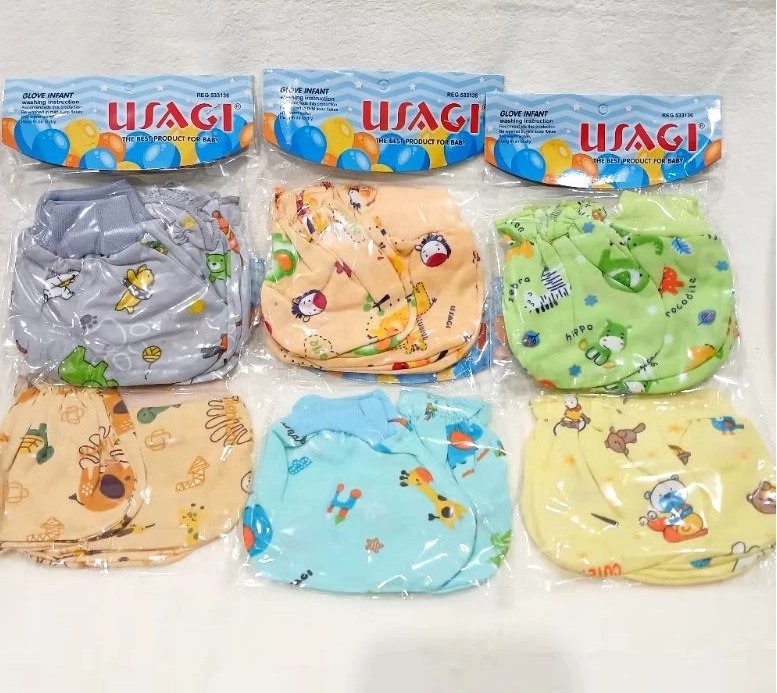 Sarung Tangan Dan Sarung Kaki Bayi Usagi Gold Warna 3 Pasang SNI
