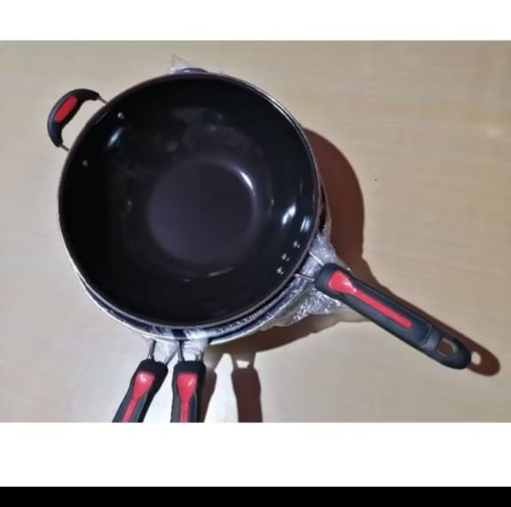 Wajan Pengorengan Enamal gagang/Kuping Anti Lengket Besi Hitam