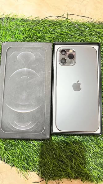 JUAL / TT iPhone 12 Pro 128GB – Pekanbaru