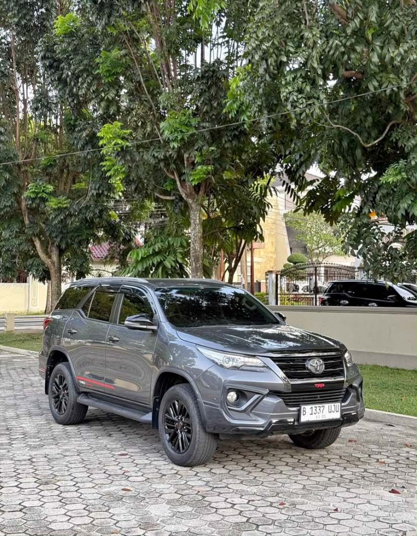 JUAL MOBIL TOYOTA FORTUNER VRZ TRD 2019 - PEKANBARU